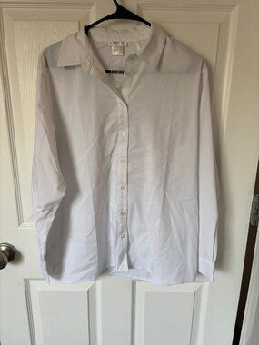 Venus White Long Sleeve Button Down Shirt
